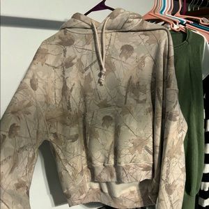 Abercrombie & Fitch Cropped Camo Hoodie